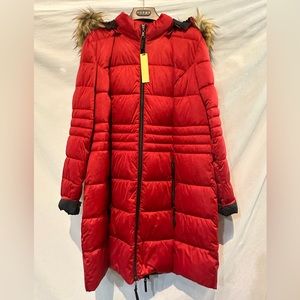 NEW - Nuage Alternative Down Puffer Ski Jacket/Coat With Fur Trimmed Hood